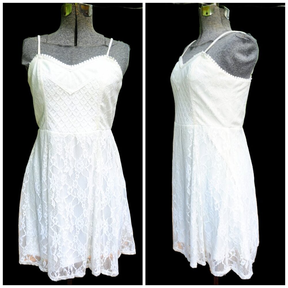Jr Girls/Womens Flirty White Lace Sundress by Xhilaration Size M Fit Flare Style